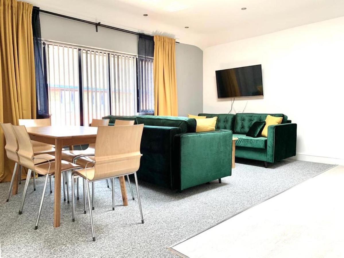 Premium Apartments Thatcham Broadway Dış mekan fotoğraf